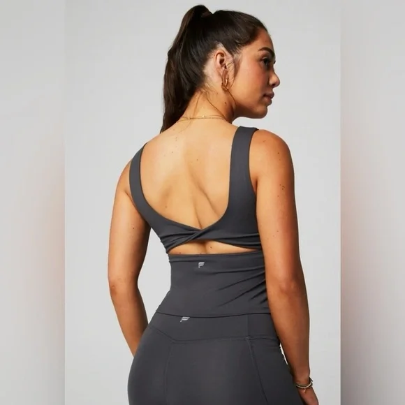 NWT 🔥Fabletics🔥Oasis Twist Built In Bra Tank Top Size Large​​​ - Picture 2 of 5